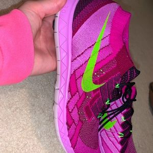 Nike Free 4.0 Flyknit Running Shoes- Woman’s